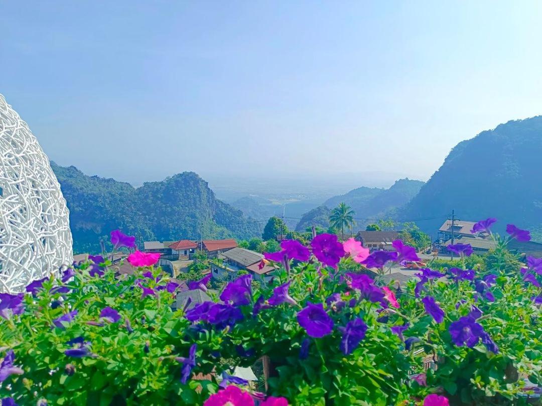Bed and Breakfast Oasis Phamee Ban Pha Mi Zewnętrze zdjęcie