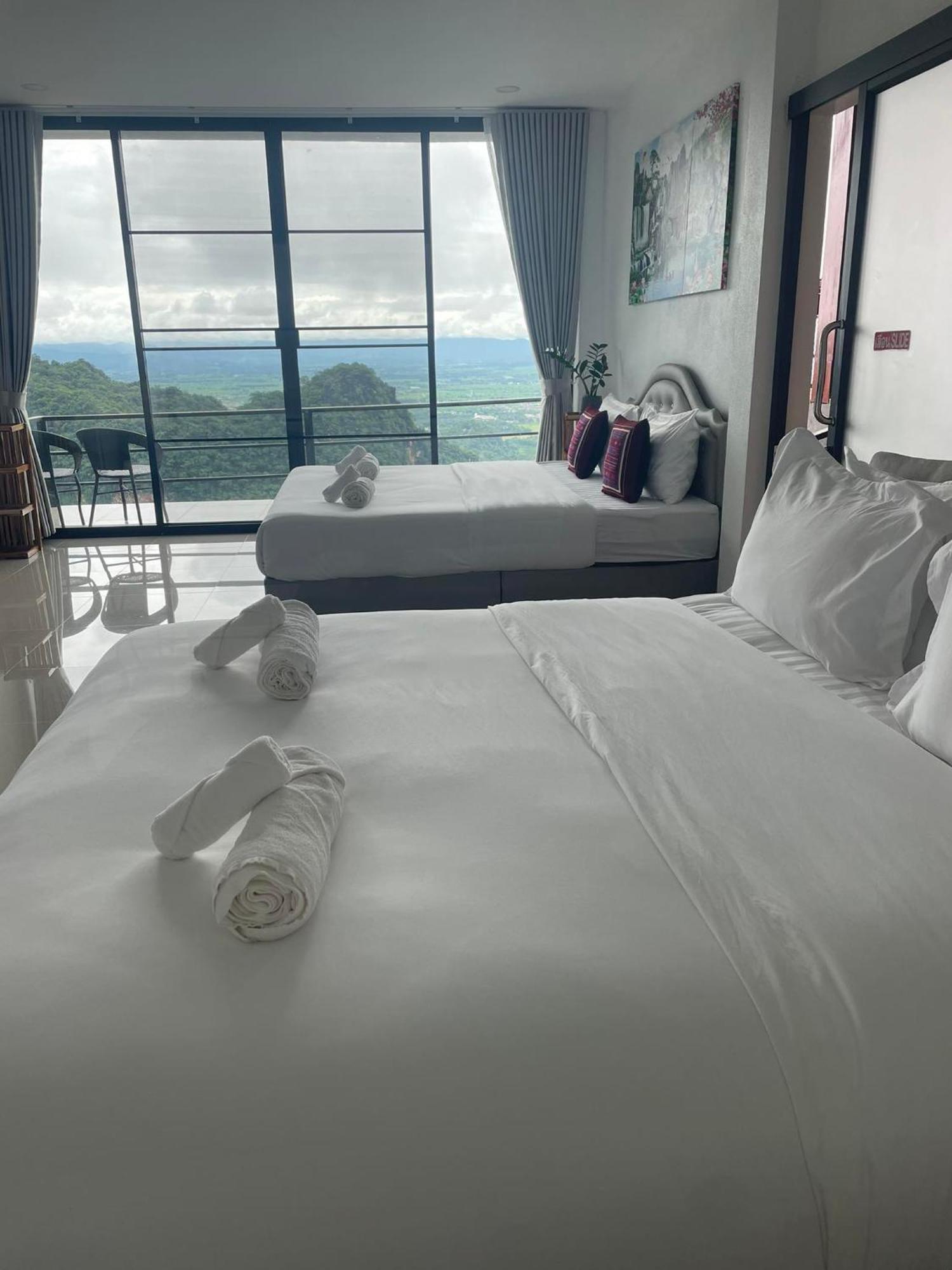 Bed and Breakfast Oasis Phamee Ban Pha Mi Zewnętrze zdjęcie